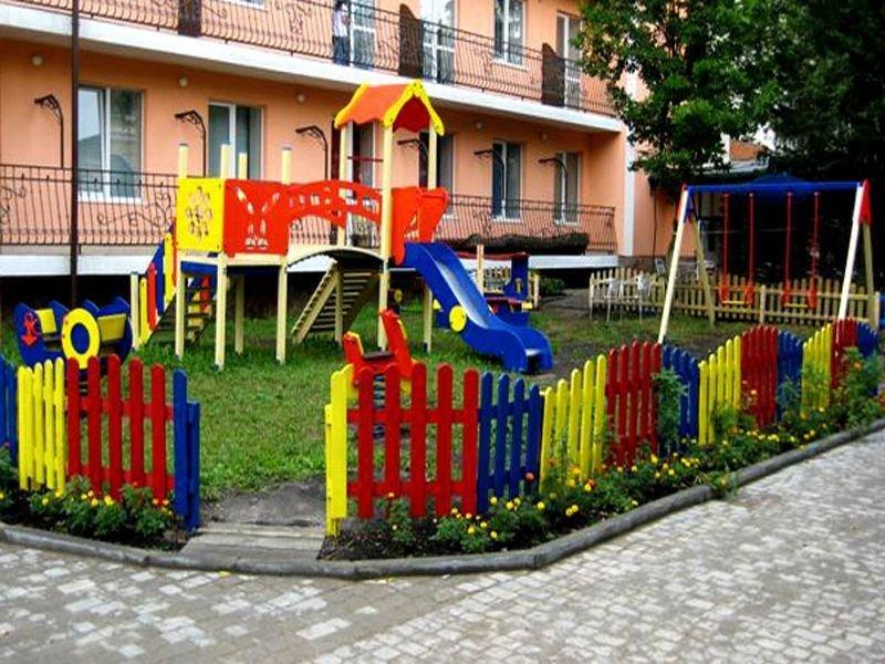 Royal Medical Cezar Hotel Truskavets Bagian luar foto